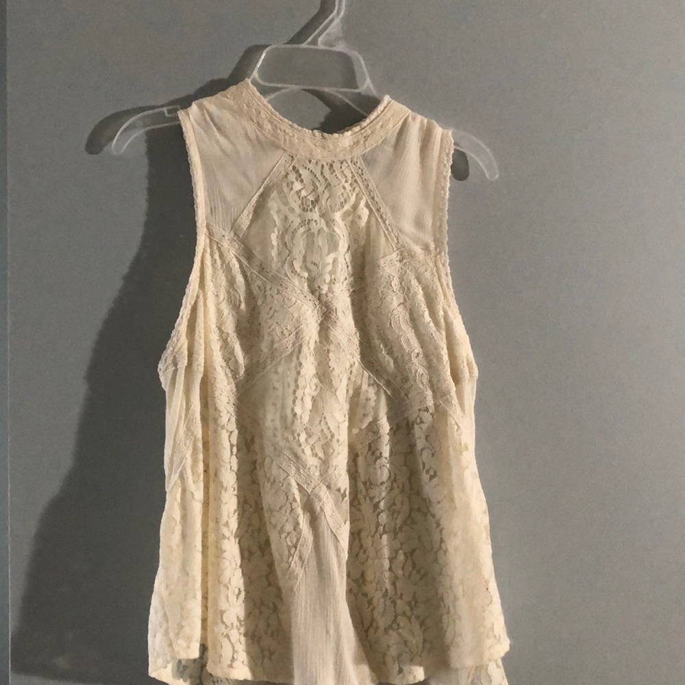 Lace flowy tank top.